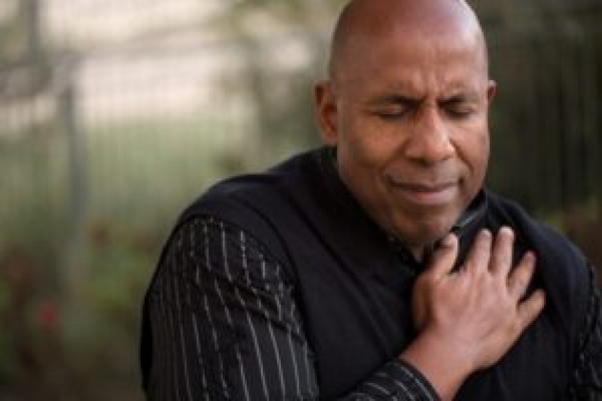 Doctors Sound the Alarm: Unexplained Shoulder Pain May Point to a Dangerous Issue