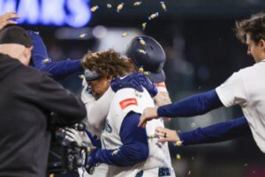 Josh Naylor, Cal Raleigh rally Mariners to walk-off win over A’s