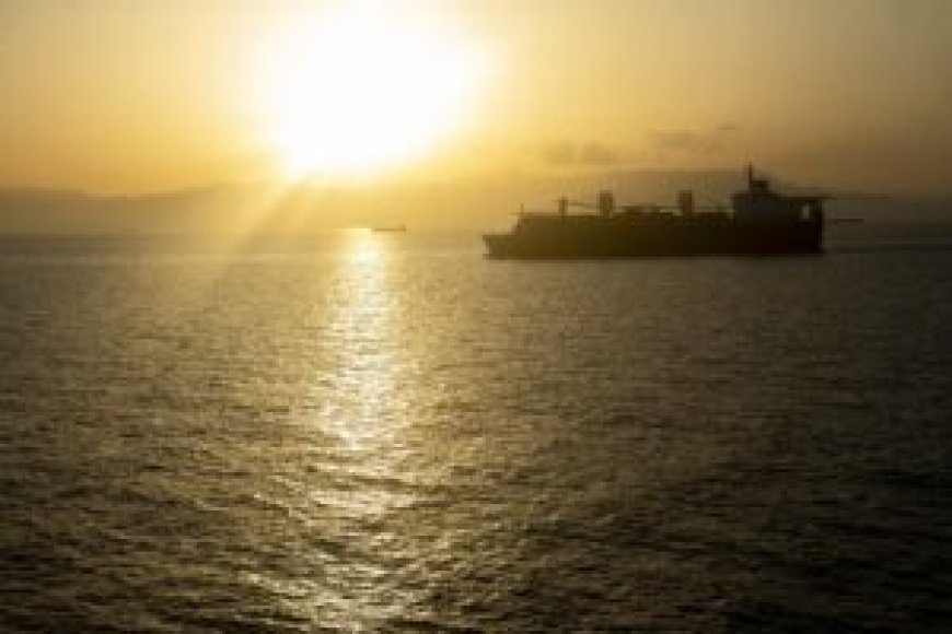 Iran Tightens Grip on Strait of Hormuz as Diplomatic Efforts Collapse