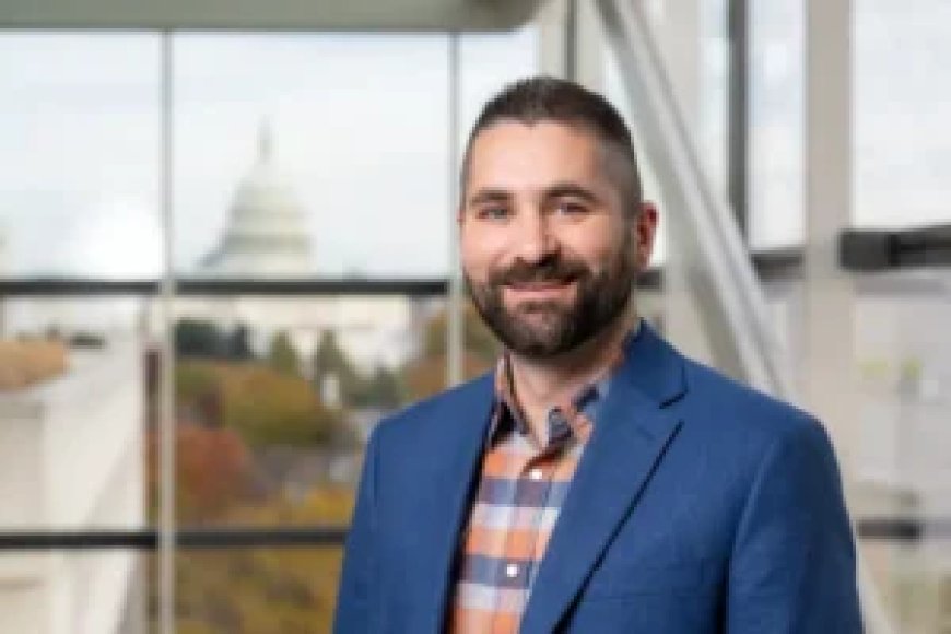 Unmasked: Anti-Trump Intel Officer Identified as Secret ‘Witness 2’ in Russiagate, Ukraine Impeachment