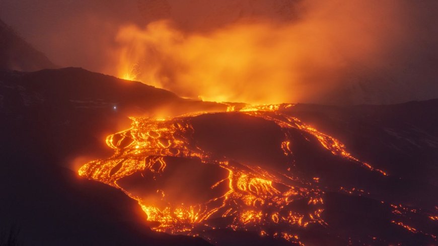 Mount Etna is like no other volcano on Earth, representing 'a new type of volcanism,' new research reveals