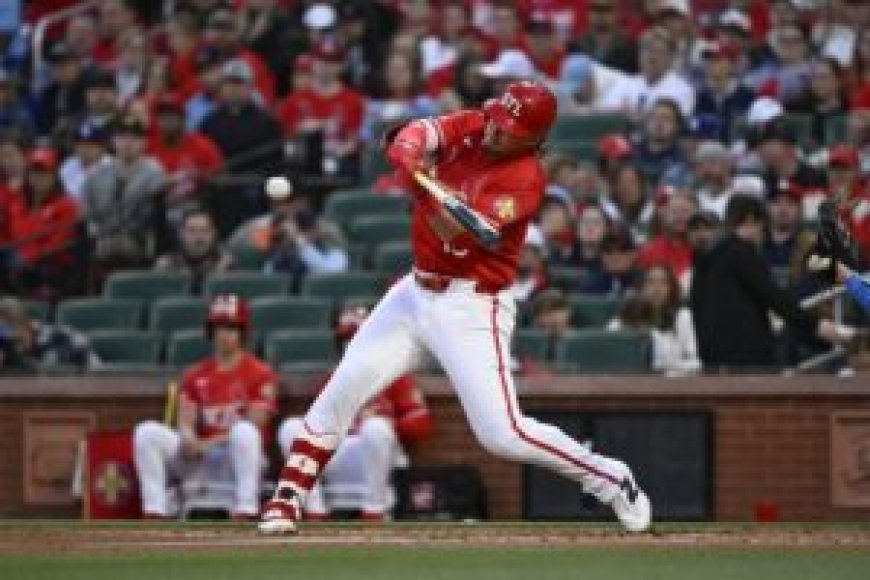 Cards grab early 3-run lead, add on to put away Dodgers