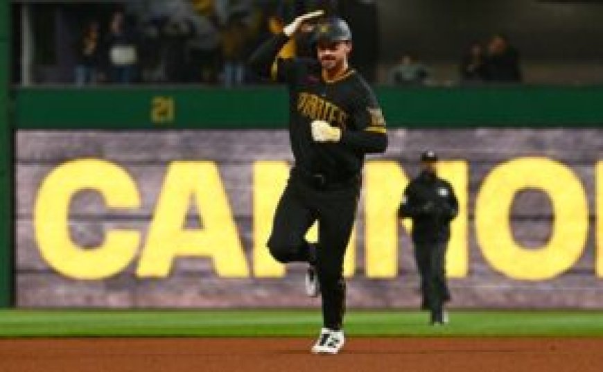 Bryan Reynolds displays his dominance of Reds in Pirates rout