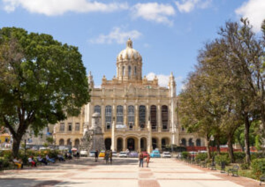 Trump Signs Order Expanding Sanctions on Cuban Government and Support Networks