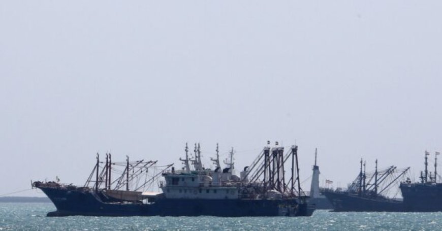 U.S. Threatens Sanctions Against Ships That Pay Strait of Hormuz Tolls to Iran