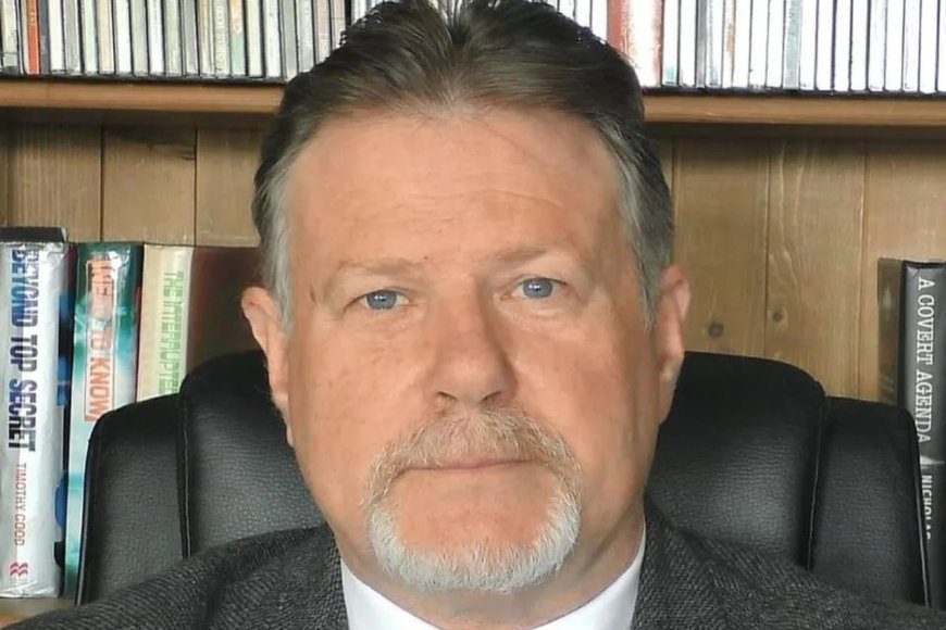 I quit UK police to become UFO hunter – Trump must blow lid off alien secrets with ‘out of this world’ revelations