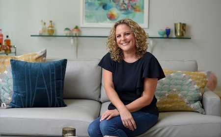 Popular mommy blogger dies at 48 two years after devastating cancer diagnosis