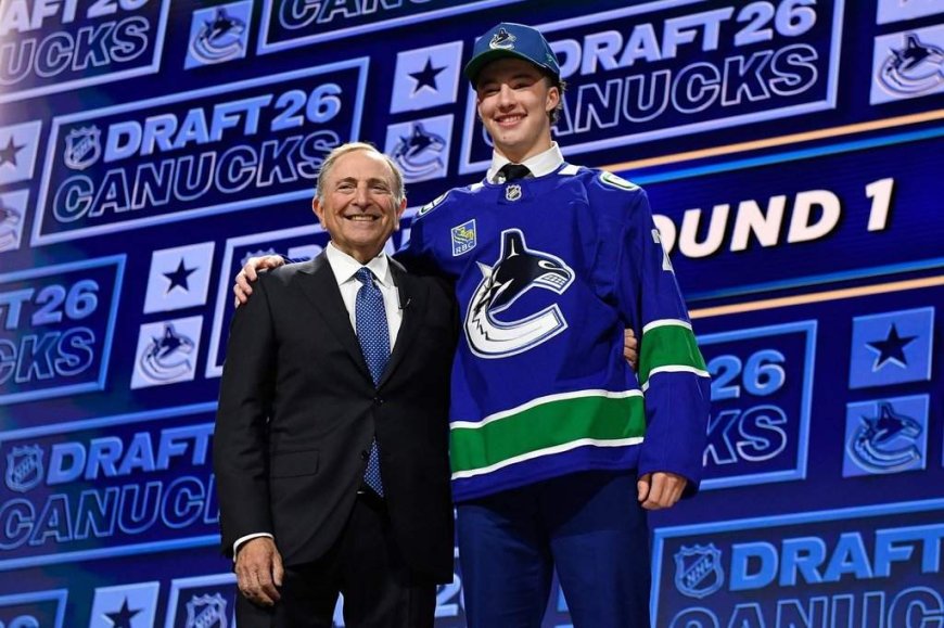 Canucks take Malhotra third overall at NHL draft