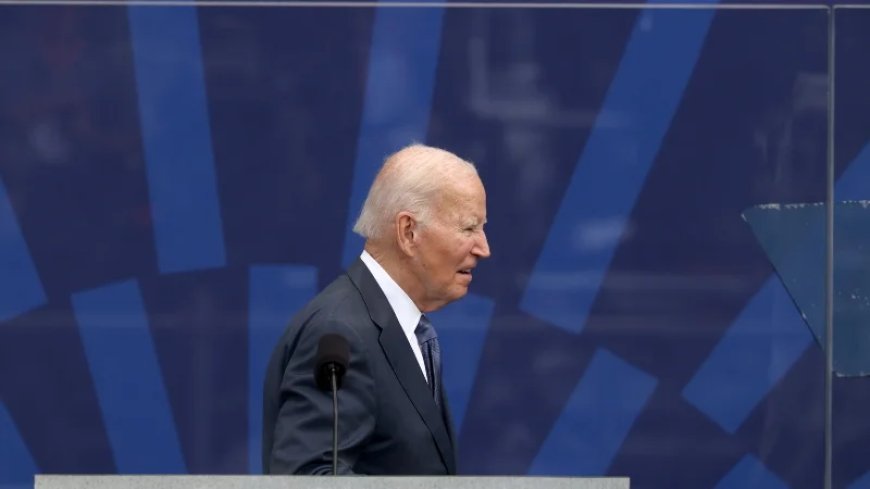 WATCH: Biden Rants and Struggles To Find His Way Off Stage at Dem Gala