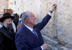 Huckabee warns of 'biblical ignorance' as he defends conservative support for Israel