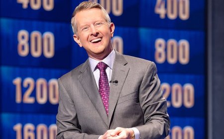 'Jeopardy!' host Ken Jennings infuriates trans activists with sarcastic joke over NY Times games boycott
