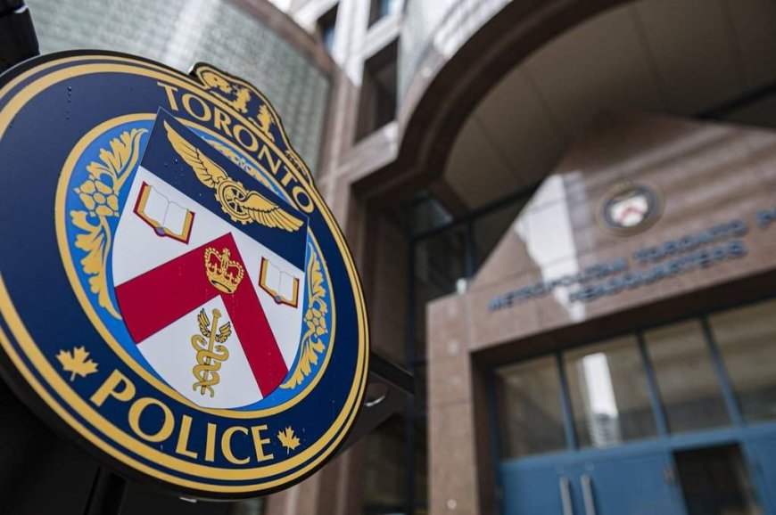 Scarborough stabbing leaves 2 with serious injuries, suspects outstanding