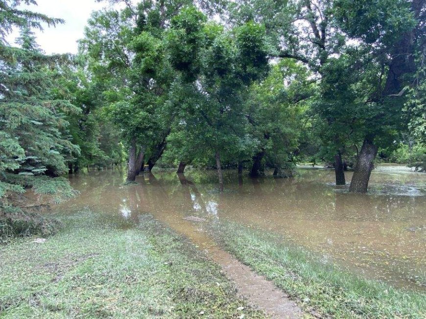 Flooding persists as western Manitoba communities recover from storm