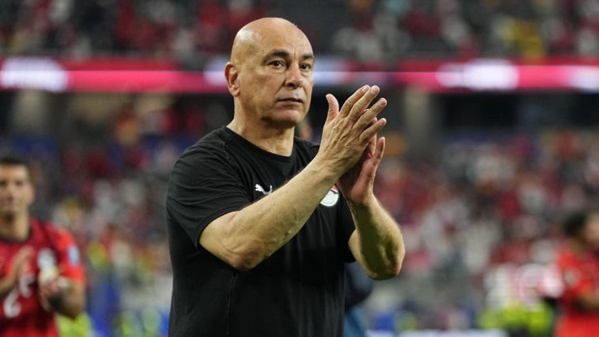 Egypt national team manager waves Palestinian flag after World Cup win over Australia