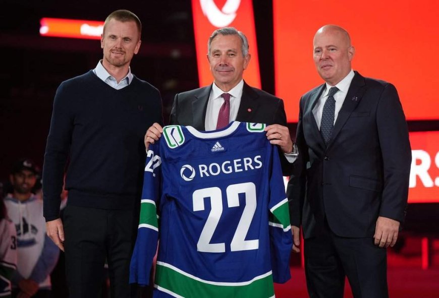Rogers shutters six local radio stations