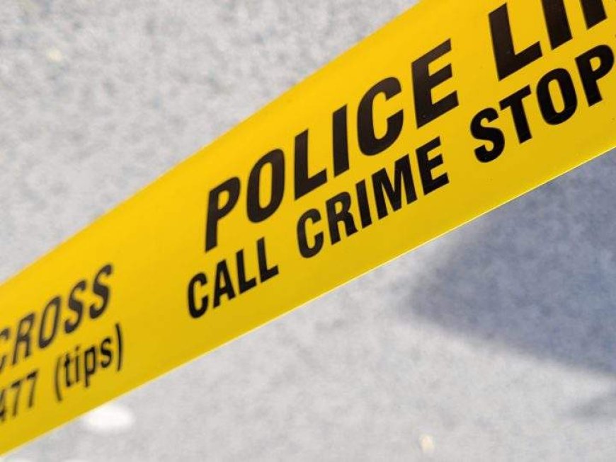 Man walks himself into hospital after Toronto shooting