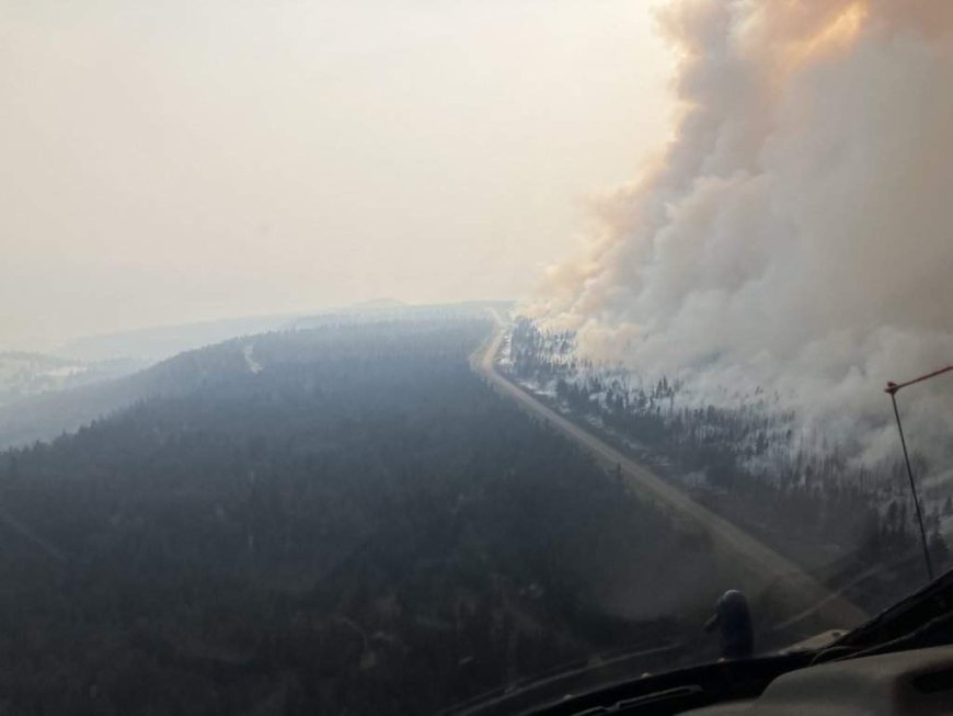 B.C. man defied wildfire evacuation order, then called for help when fire grew