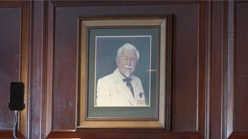 KFC founder's personal belongings fetch thousands at Kentucky auction