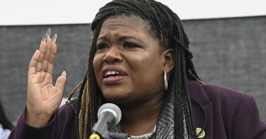 Ex-Squad Member Cori Bush Plotting Return to Congress amid Democrats’ Far-Left Surge