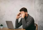 AI slop, privacy fears, and endless scrolling are making people fall out of love with the internet