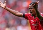 Social media rips dude who snatched Liverpool star's match-worn jersey from two kids … or did he?