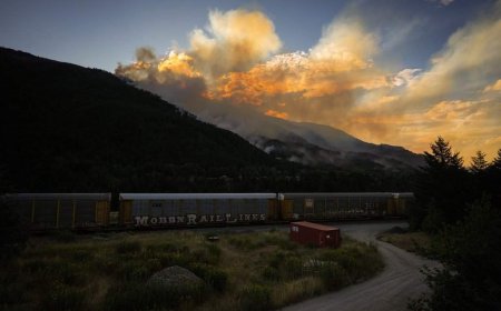 Metro Vancouver wildfire prompts evacuation alerts as Fraser Canyon residents go home