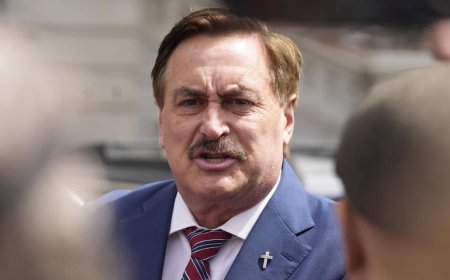 Mike Lindell Announces He’s ‘Stepping Down’ from MyPillow