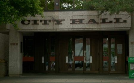 Saskatoon committee opts to defer bench debate until September 2027