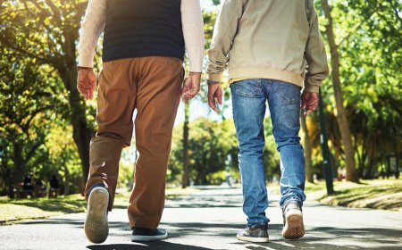 Amazon reviewers swear by these supportive walking shoes — from $45