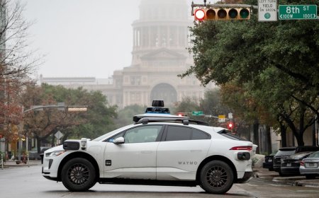 What happens if the Waymo computer fails?