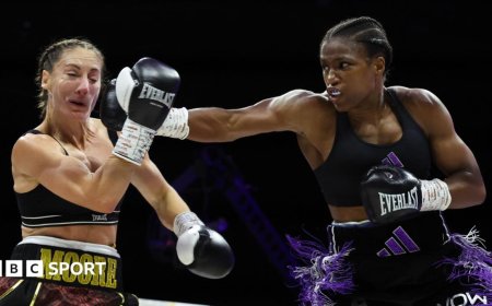Dubois beats Moore to keep Baumgardner in picture