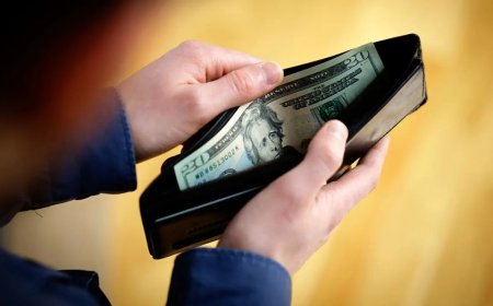 How guaranteed income advocates strive to turn cash assistance into policy after COVID-relief funds dried up
