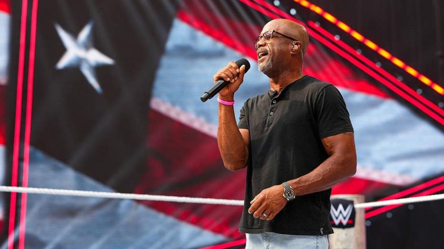 Darius Rucker sets tone for WWE SummerSlam with national anthem performance in Minneapolis