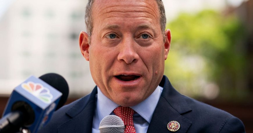Top House Democrat Blasts Party’s Surging Socialist Wing: ‘They’re Anti-American!’