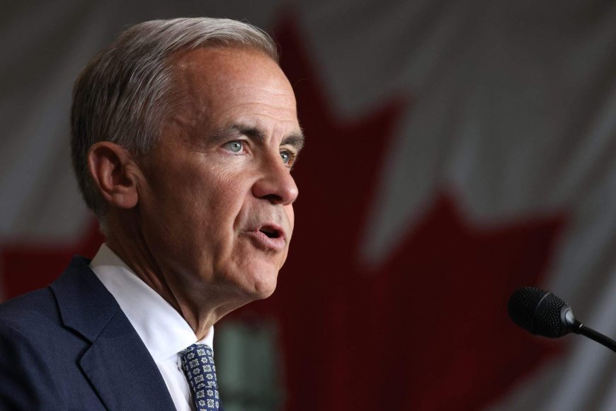 Some Canadians tell Ottawa in emails they support using British spelling