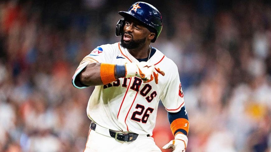 Astros player belts home run, rounds the bases and then gets devastating news after touching home