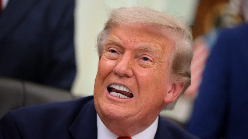 Senator Introduces Bill To Stop Trump From Selling Early Access To His Announcements
