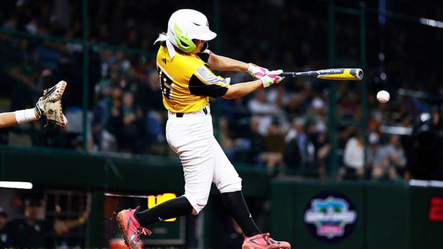 Female Little Leaguer is smashing records, CBS's new college football reporter & heartbreaking sports moments!