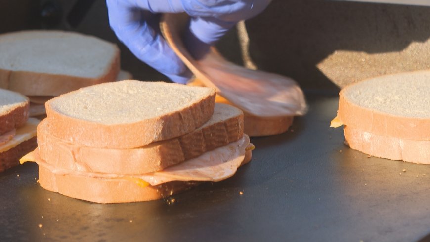 One Toronto man’s mission to cook for the city’s hungry