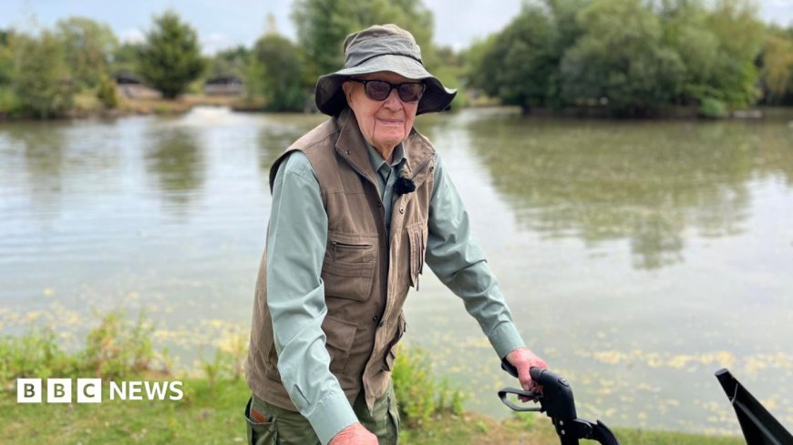 'Keep walking': 100-year-old still does mile a day