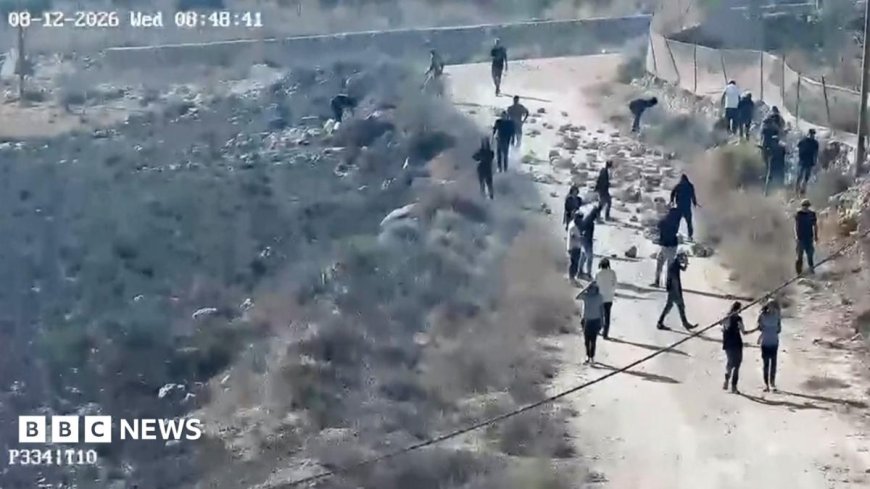 How Israeli settlers are besieging Palestinian family homes in West Bank