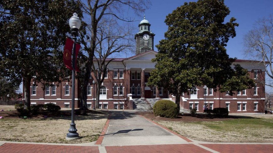 Tuskegee University president defends dress code amid criticism: ‘Raise the bar, students will reach it’