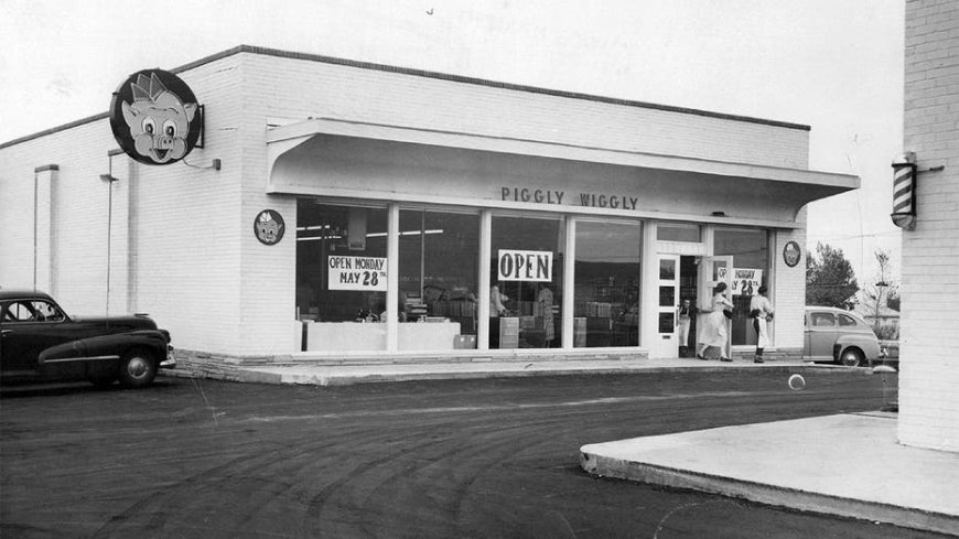 Shoppers are going hog wild for Piggly Wiggly's retro pig merchandise