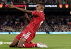 Isak finally arrives as Gakpo proves value to Liverpool