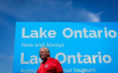 Doug Ford’s giant Lake Ontario sign cost $25K, premier’s office confirms