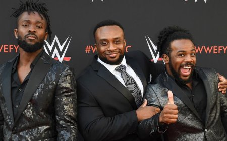 WWE star slyly reacts to former stablemates' incredible AEW debut at All In