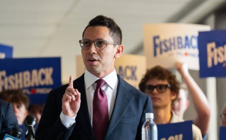Former Florida governor hopeful hauled out of county meeting after protesting Israel investments