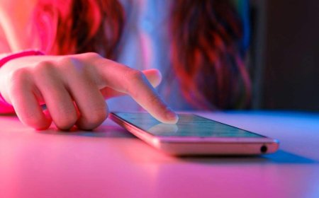 Survey says Saskatchewanians support social media limits for youth: province