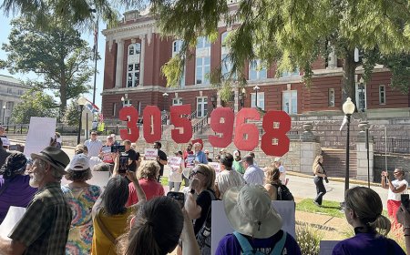 Missouri high court blocks GOP-backed congressional maps ahead of midterms; Trump blasts 'ridiculous' ruling