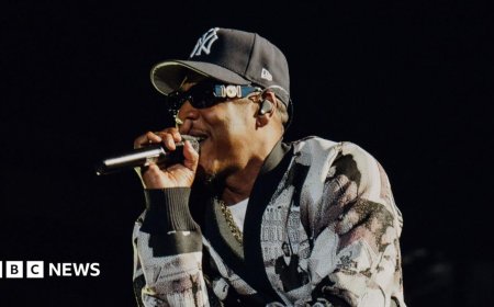 Lauryn Hill, Wyclef and Giggs among surprise guests at Jay-Z's long-awaited UK show
